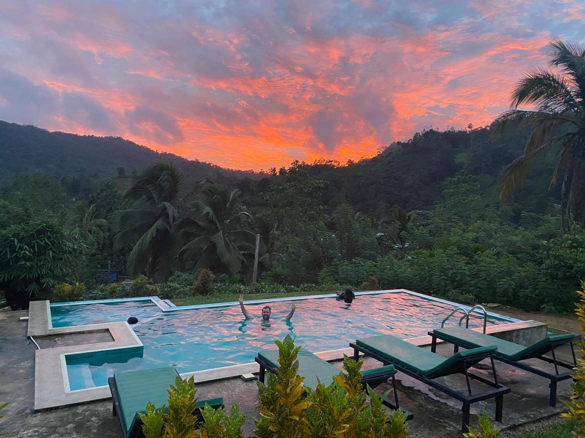 Rainforest Mount Lodge Deniyaya Eksteriør bilde